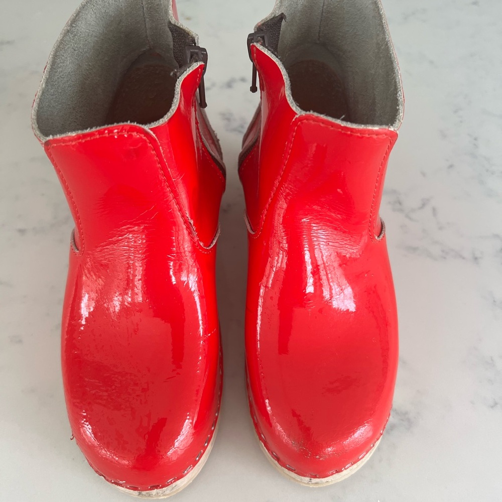 Hannah Andersson Red Kids clog Boots